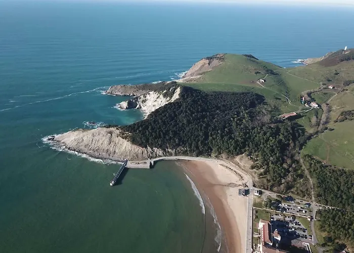 Precioso Piso Entre Playa Y Monte *